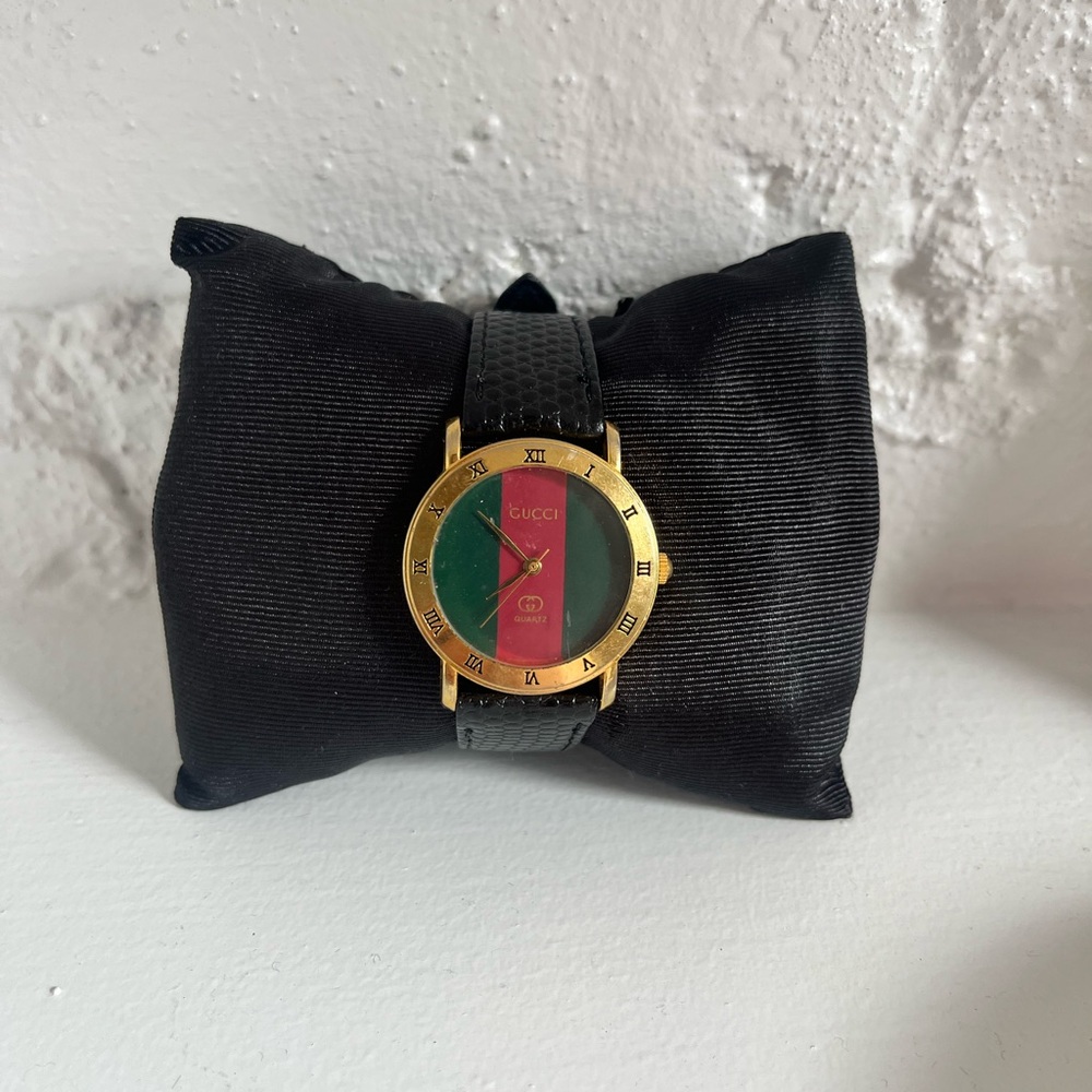 Gucci Gold and Black Watch with Signature Stripes
